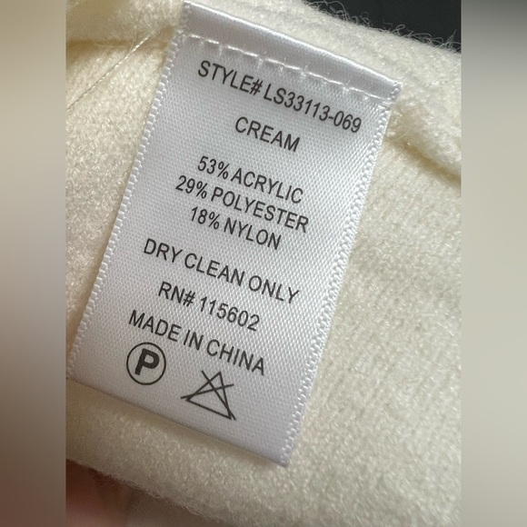 VICI Hearthside Pleated Mini Skirt in Cream, Size Medium - Picture 9 of 10